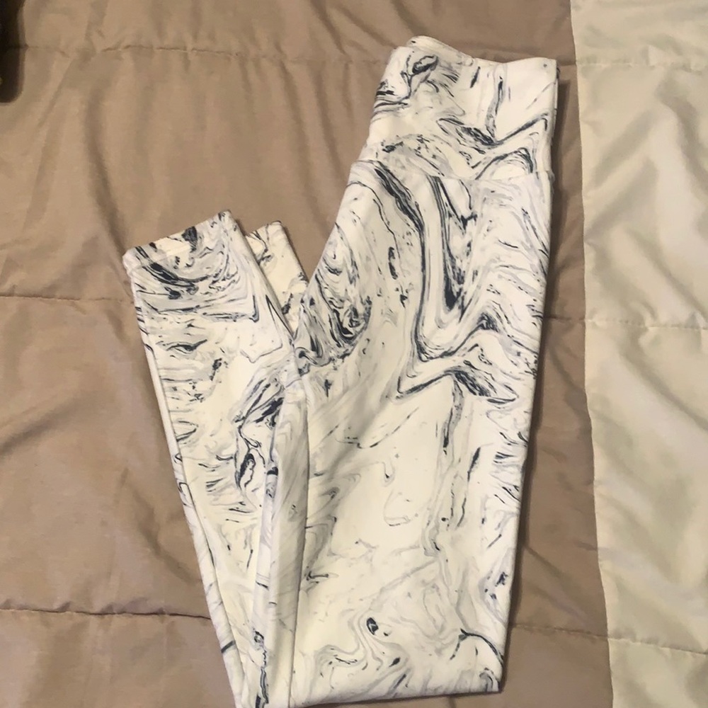 Balance collection marble leggings